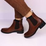 Stivaletto in pelle marrone con sfumature D1214