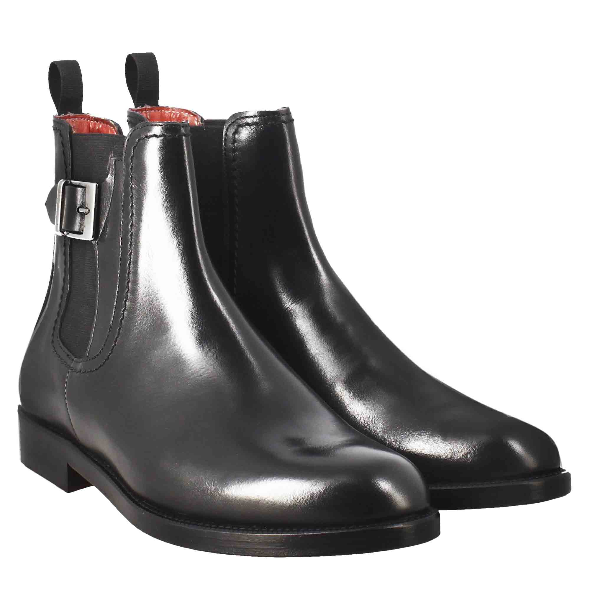 stivaletto-nero-donna-126bub.jpg Stivaletto da donna liscio con tacco basso in pelle liscia colore nero con fibbia laterale Nero / 35 - immagine 1