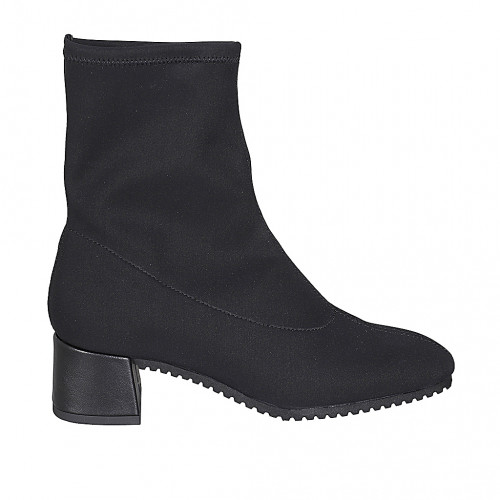 stivaletto-nero-donna-719nvw.jpg Stivaletto da donna in tessuto elasticizzato nero tacco 5 - immagine 1