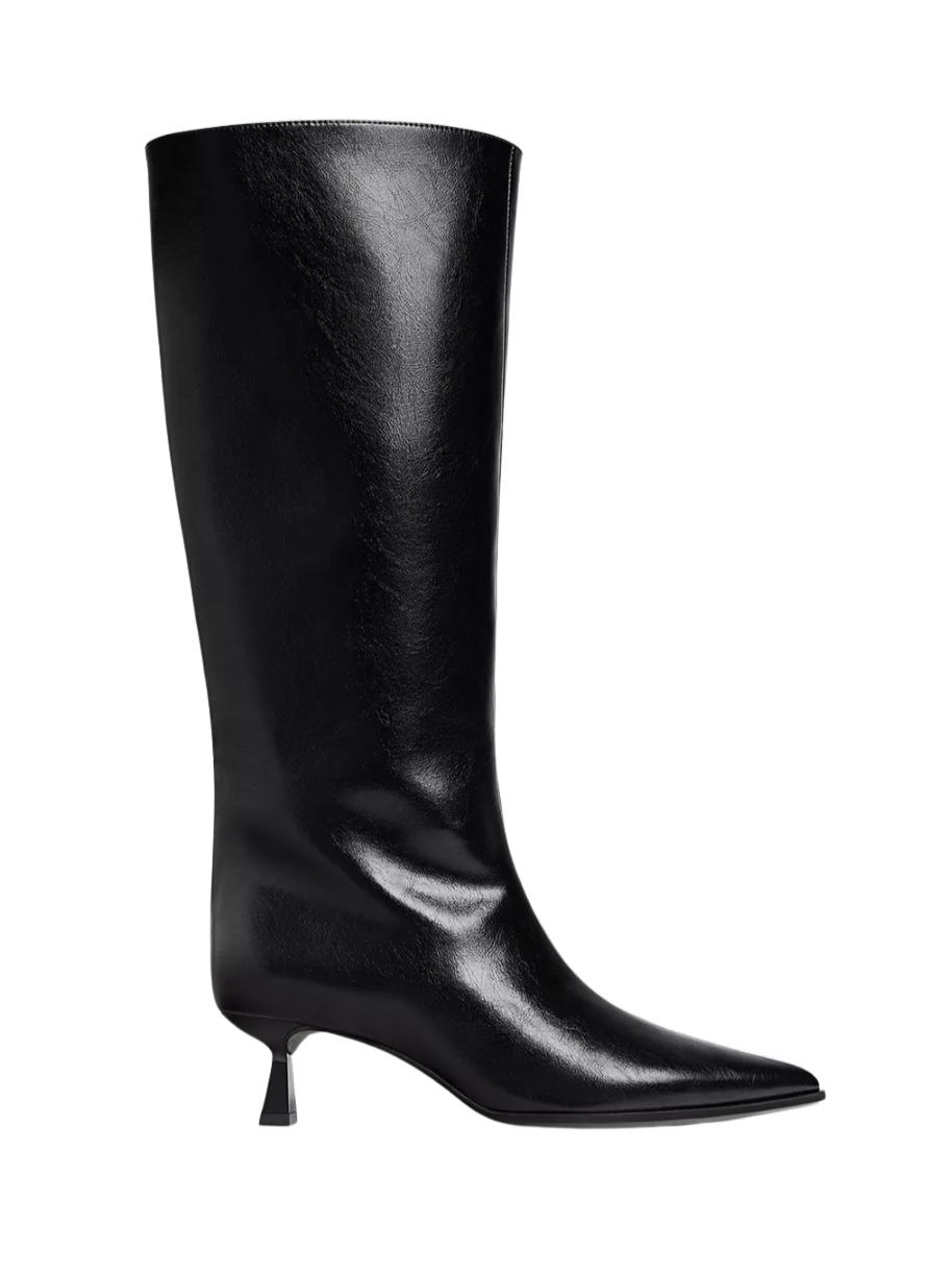 stivali-stradivarius-297ola.png Abbiamo trovato gli stivali per l'autunno neri con tacco e comodi: sono di Stradivarius e non ci crederai al prezzo - immagine 1